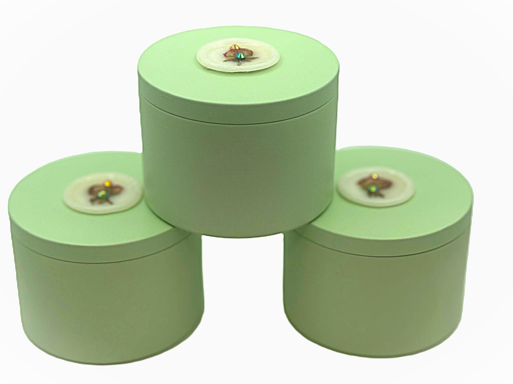 Red Rose Candle – Green Can (net wt. 6 fl. oz.)