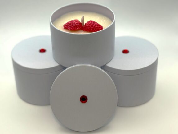 Strawberry Acai Candle (net wt. 6 fl. oz.)